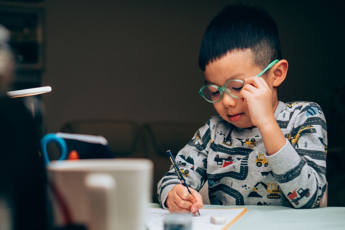 Can Fish Oil Keep Kids From Needing Glasses? Can Fish Oil Keep Kids From Needing Glasses?