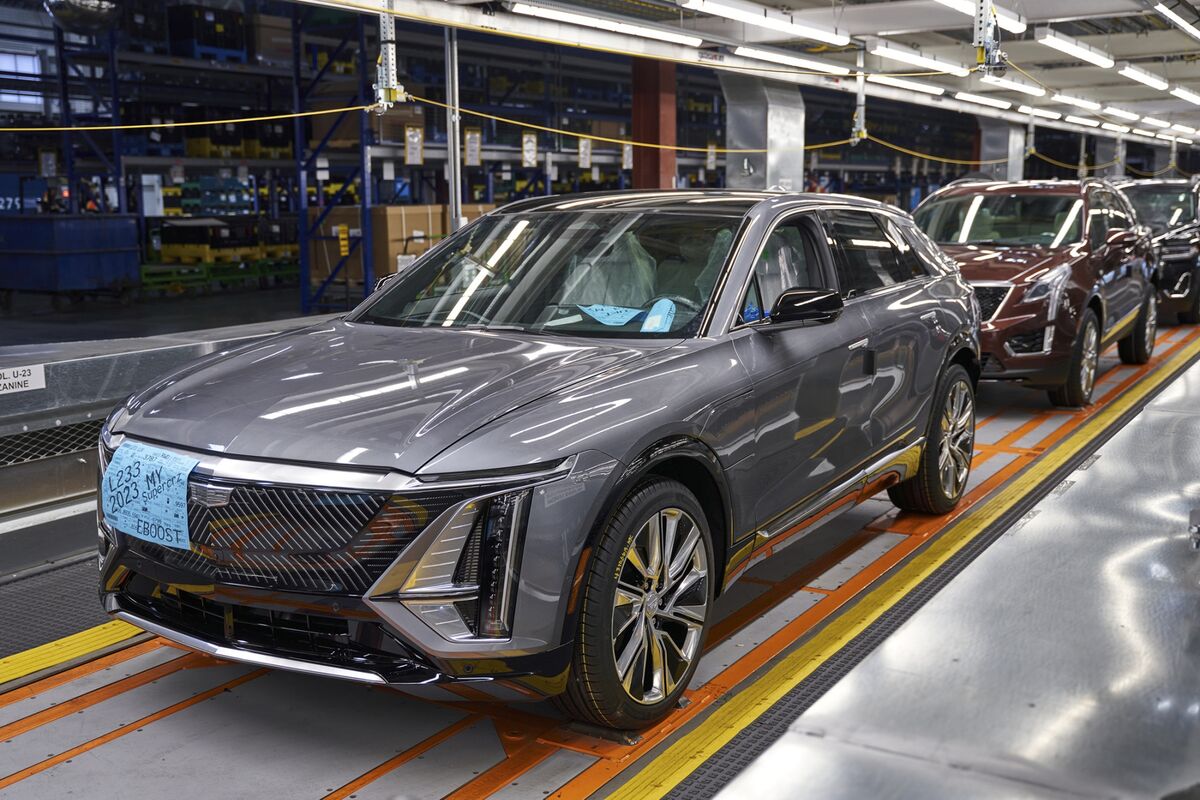 2023 Cadillac Lyriq News Gm Looks To Lyriq Electric Car To Spark Renewed Interest In Cadillac Brand Bloomberg