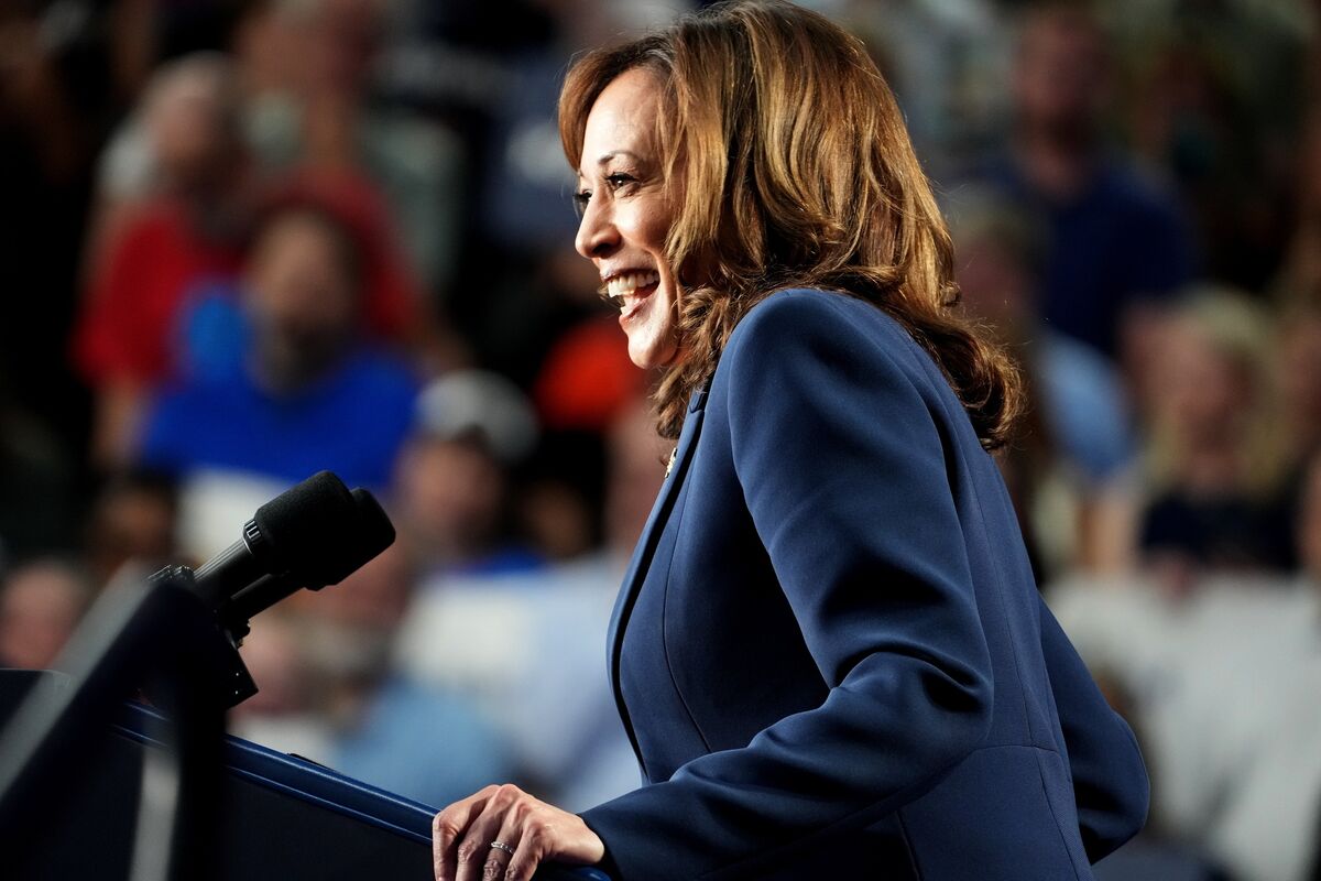 Kamala Harris Narrows Gap with Donald Trump in 2024 Presidential Race: Key Poll Findings