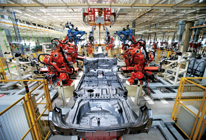 Welding robots piece together a car at Great Wall’s Tianjin plant
