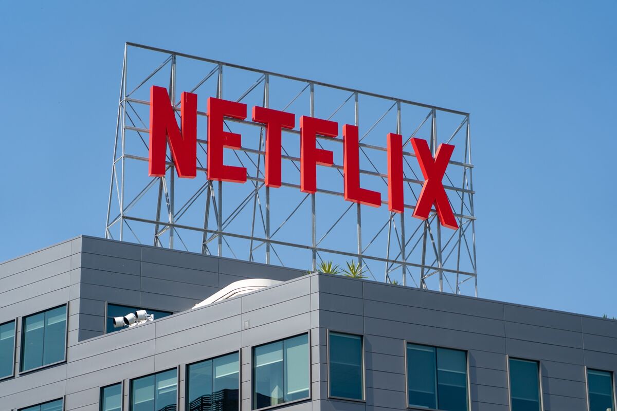 Netflix Beats Wall Street’s Forecasts Despite Hollywood Strike