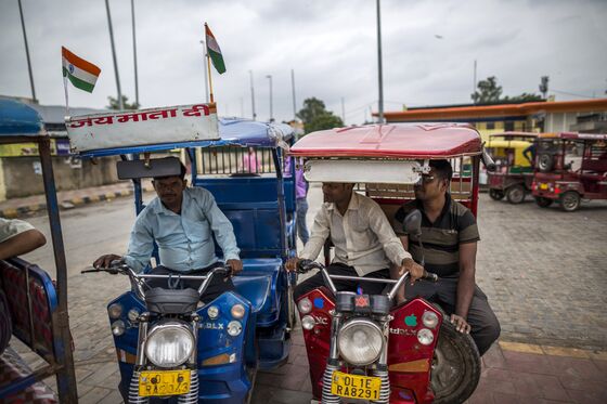 India’s Rickshaw Revolution Leaves China in the Dust 