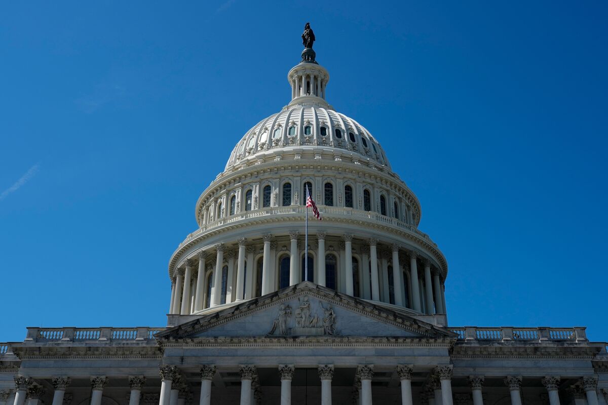 Record Midterm Spending Pits GOP PACs Against Democrat Surge