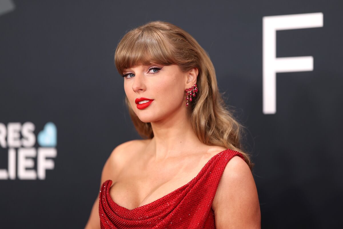 Universal Music Results Buoyed by Taylor Swift, ‘Demon Hunters’