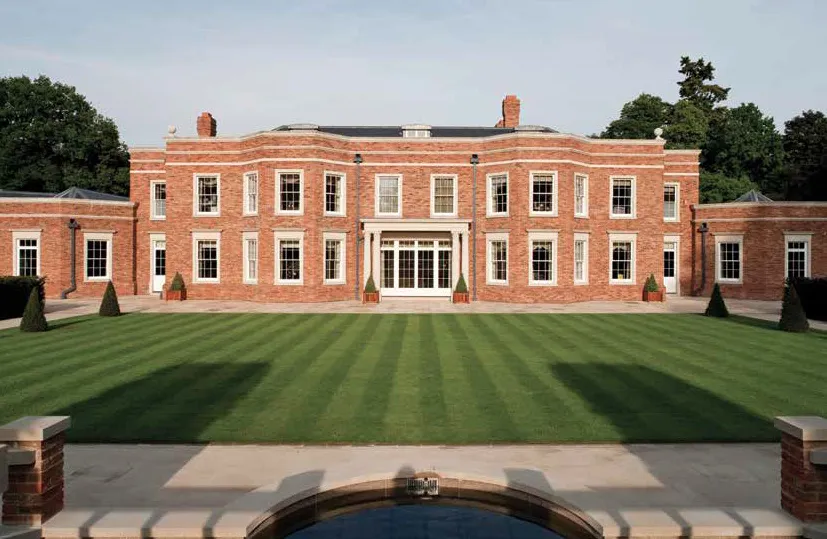 Windsor Park Hall in Surrey is near Farnborough Airport.