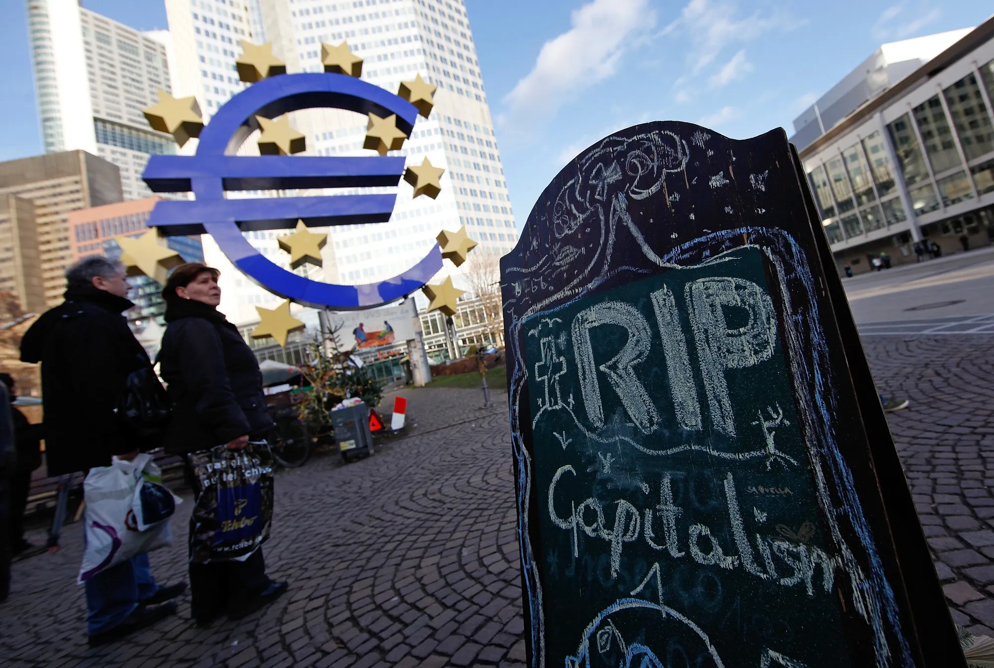 Is it even a bond if it offers no fixed-income payments and guarantees a loss if held to maturity?