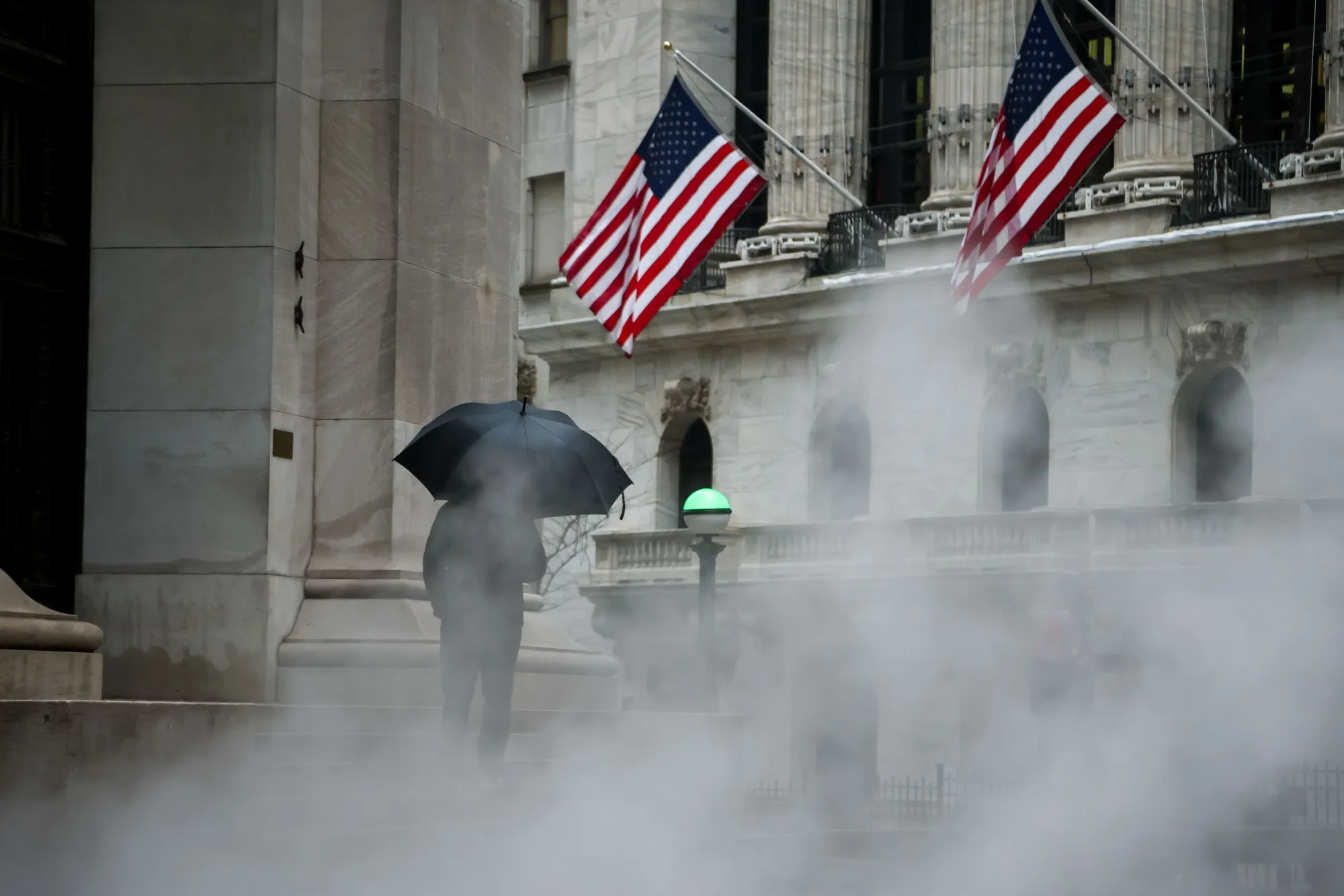 Traders At The New York Stock Exchange As Stocks Fall As Oil Surge Boosts Treasury Yields