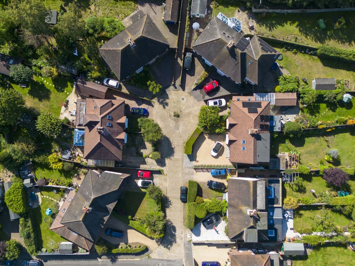 UK Housing Downturn Moves Into New Phase as Price Drops Steepen Bloomberg