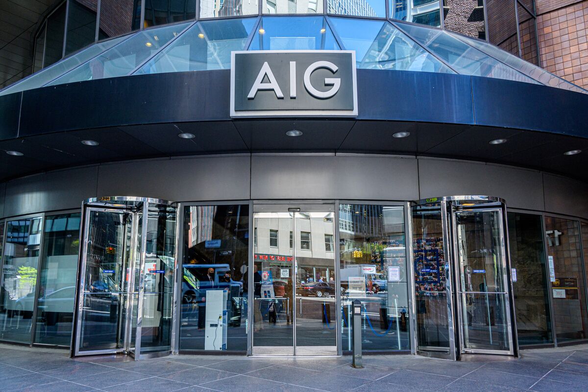 bloomberg.com - Misha Manjuran Oberoi - AI Data Center Boom Is 'Maxing Out' P&amp;C Insurers, AIG CEO Says