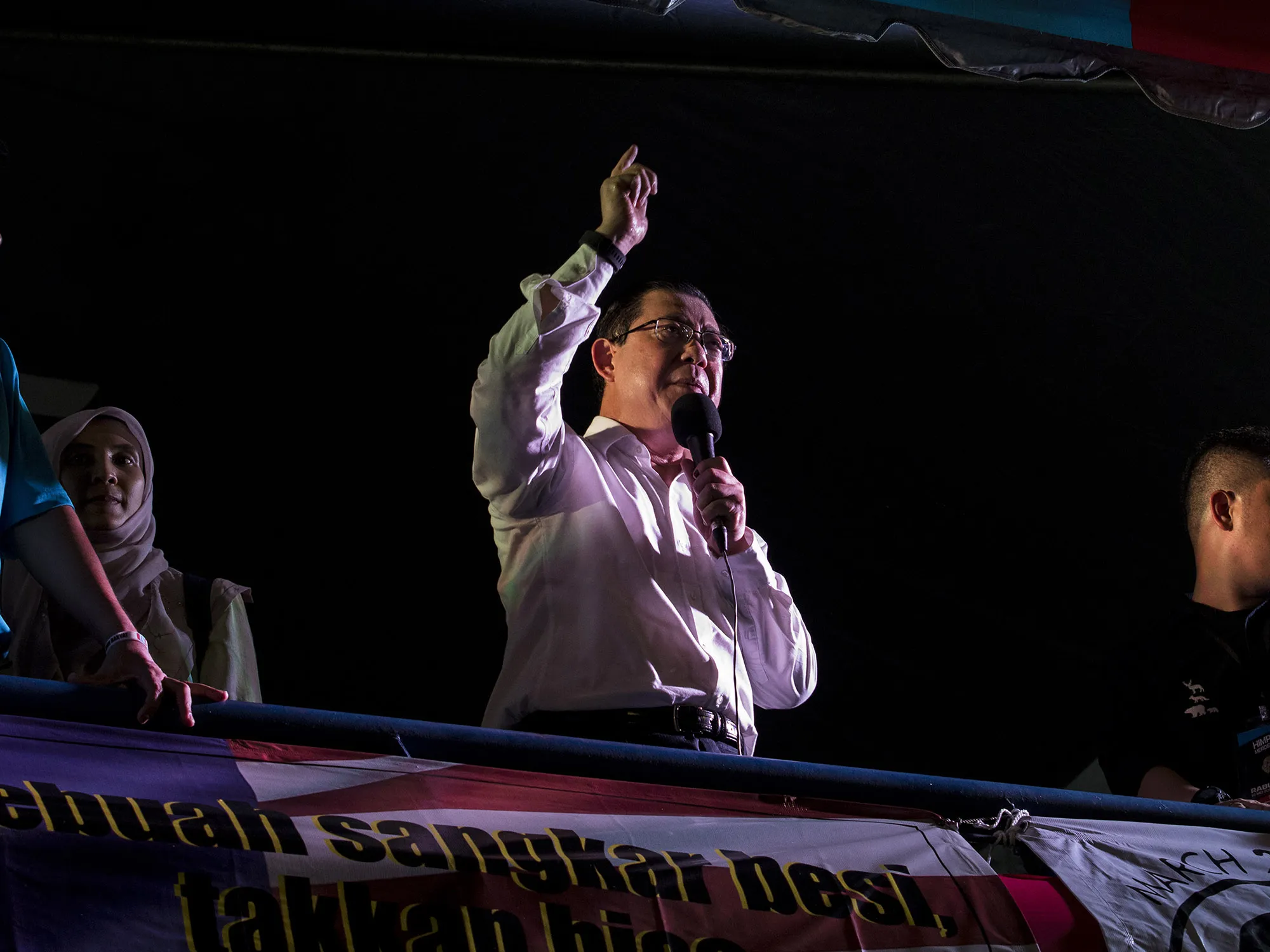 Lim Guan Eng, Malaysia's finance minister, center, speaks during a Pakatan Harapan alliance event in Petaling Jaya.