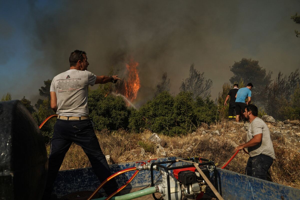 featured image thumbnail for post Europe Set to Get Hot Again With Greece Still Battling Wildfires