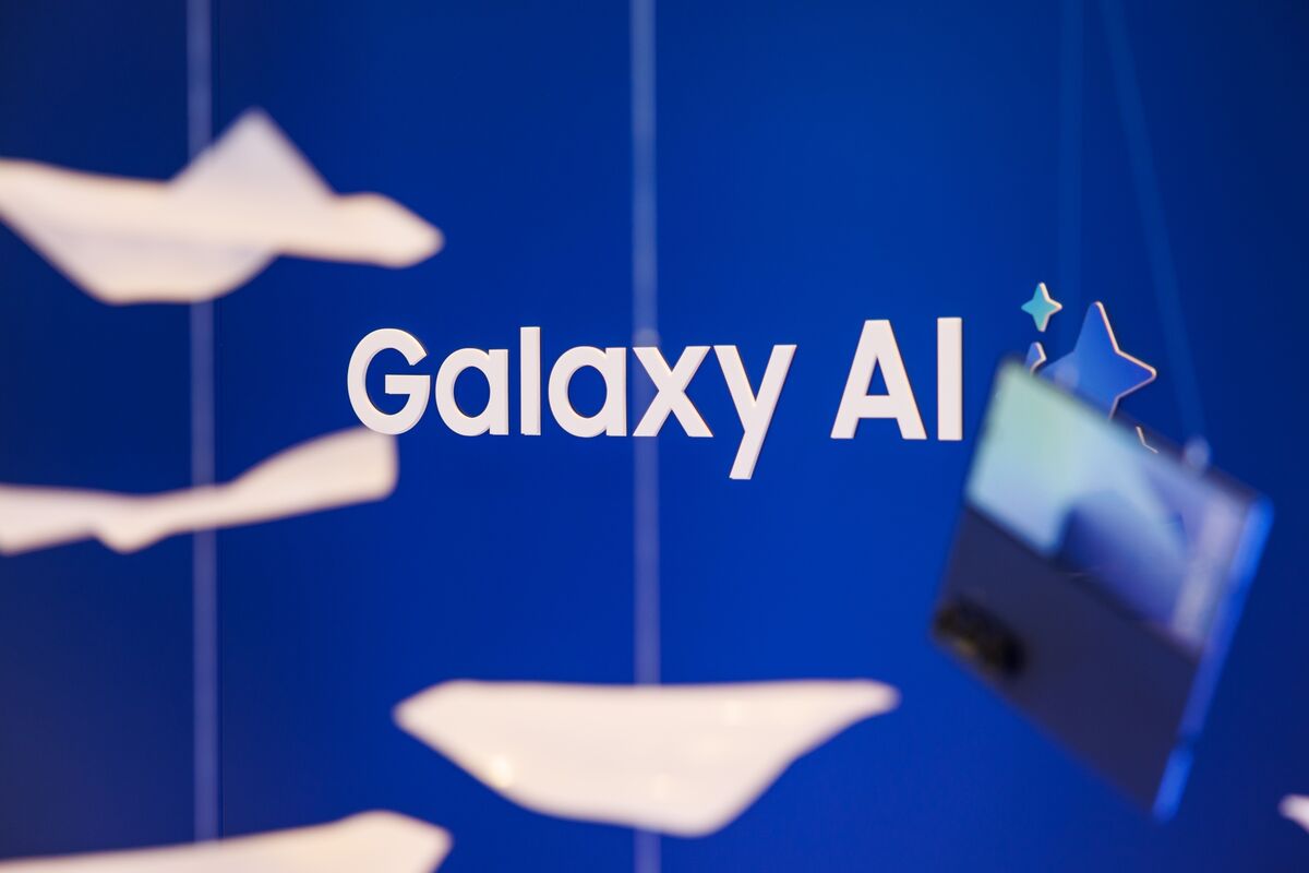 
                            Samsung, SK Hynix Sink in Korea Pre-Market After US Stock Swoon