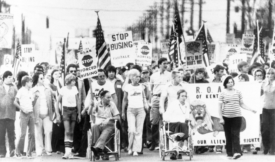 Anti-busing protesters take to the streets of Louisville in 1975. 