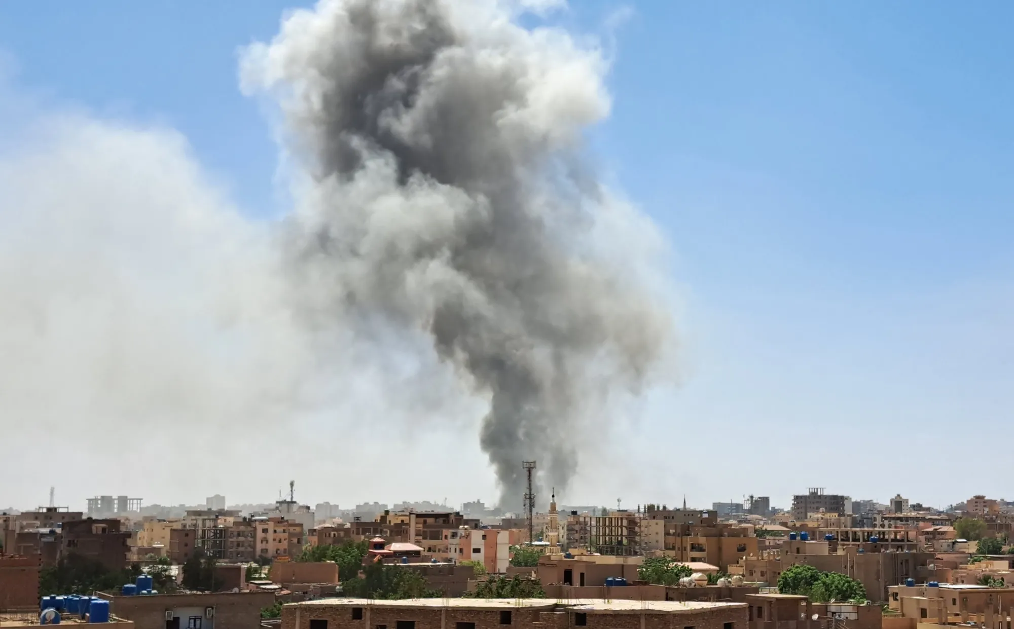 Smoke rises as clashes continue between the Sudanese Armed Forces and the paramilitary Rapid Support Forces (RSF), in Khartoum, Sudan, on May 5.