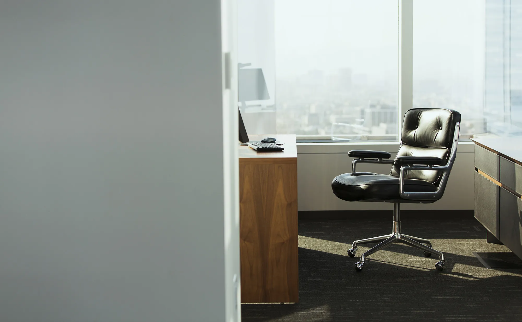 RF work corner office ceo boss