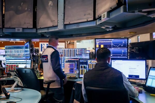 S&P 500 Hits Record as Bonds Fall Before Inflation: Markets Wrap