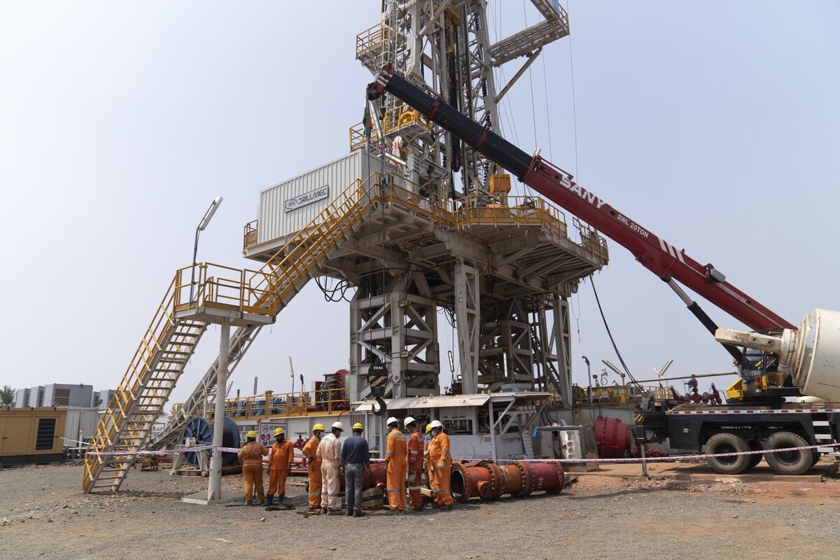 bloomberg.com - Rakesh Sharma - Top Indian Oil Producer to Build $736 Million Strategic Reserves