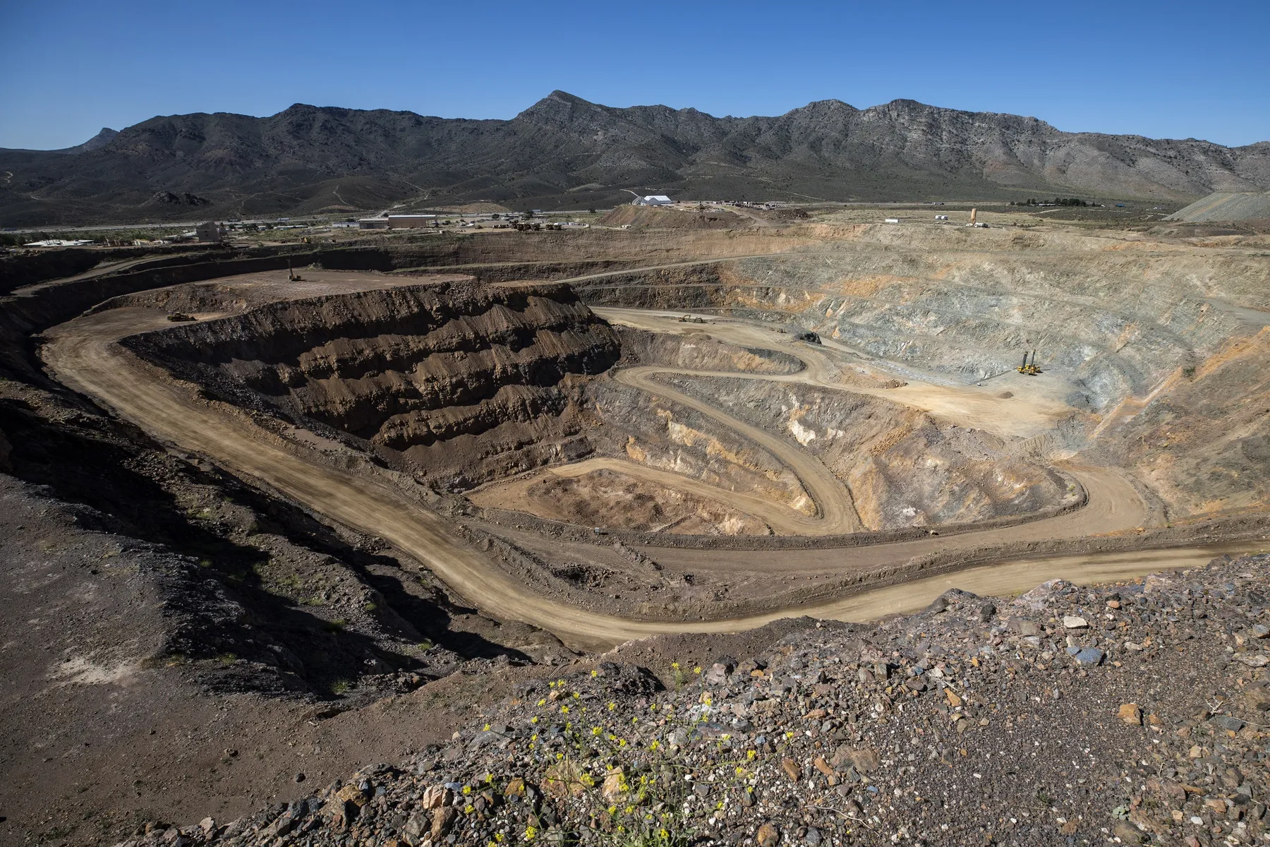 Defense Metals Reports High-Grade Rare Earth Intercepts at Wicheeda