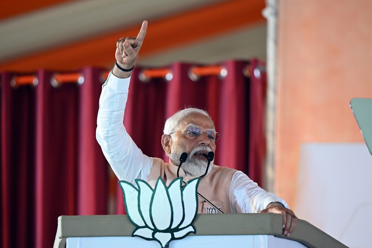 Modi Action Plan Modi Steps Up Attacks on Opposition Welfare Plan as India Votes - Bloomberg