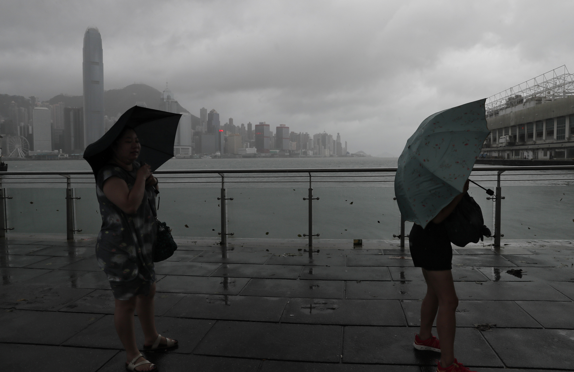 Typhoon Pakhar Weakens After Making Landfall in Southern China - Bloomberg