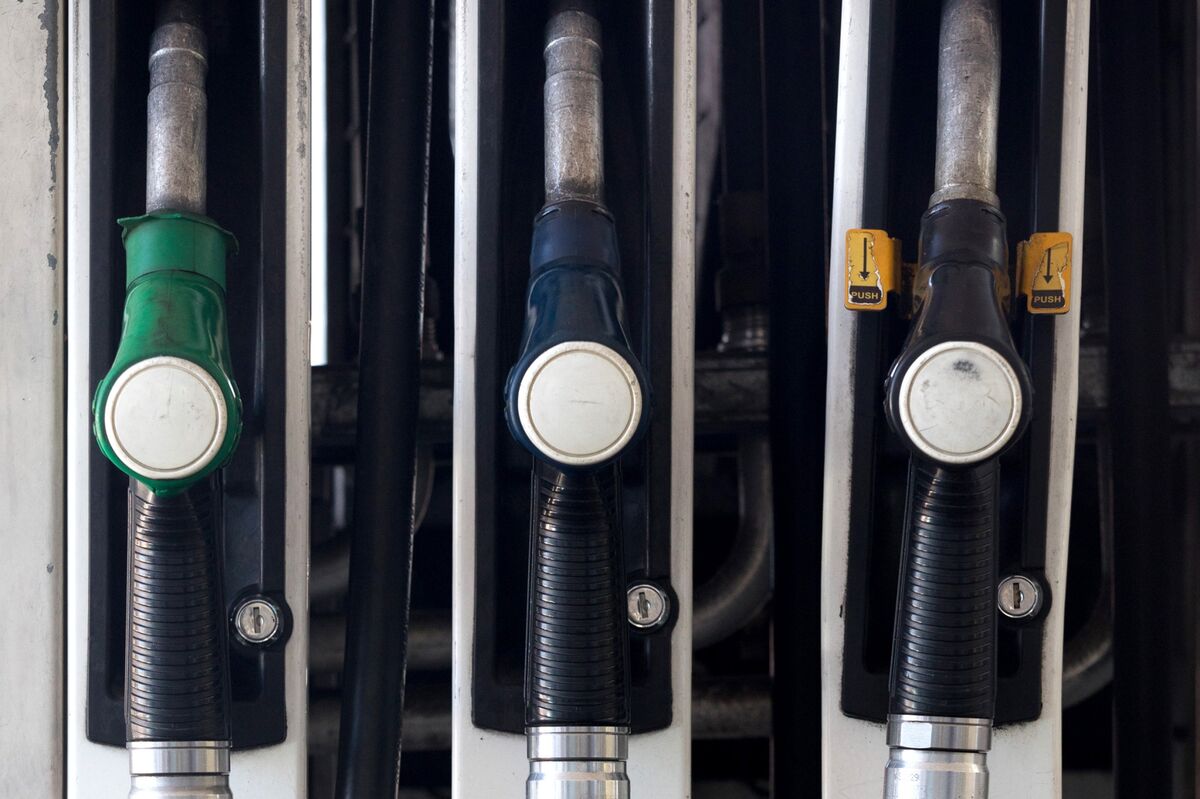 Australia Plans to Underwrite Fuel Purchases by Private Firms Australia Plans to Underwrite Fuel Purchases by Private Firms