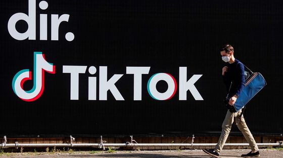 TikTok Pushes Back on Trump in Court While Angling for Deal