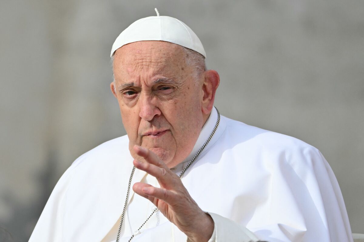 Pope Francis Under Fire for Allegedly Using Derogatory Slurs Against LGBTQ People at Private Meeting with Italian Bishops