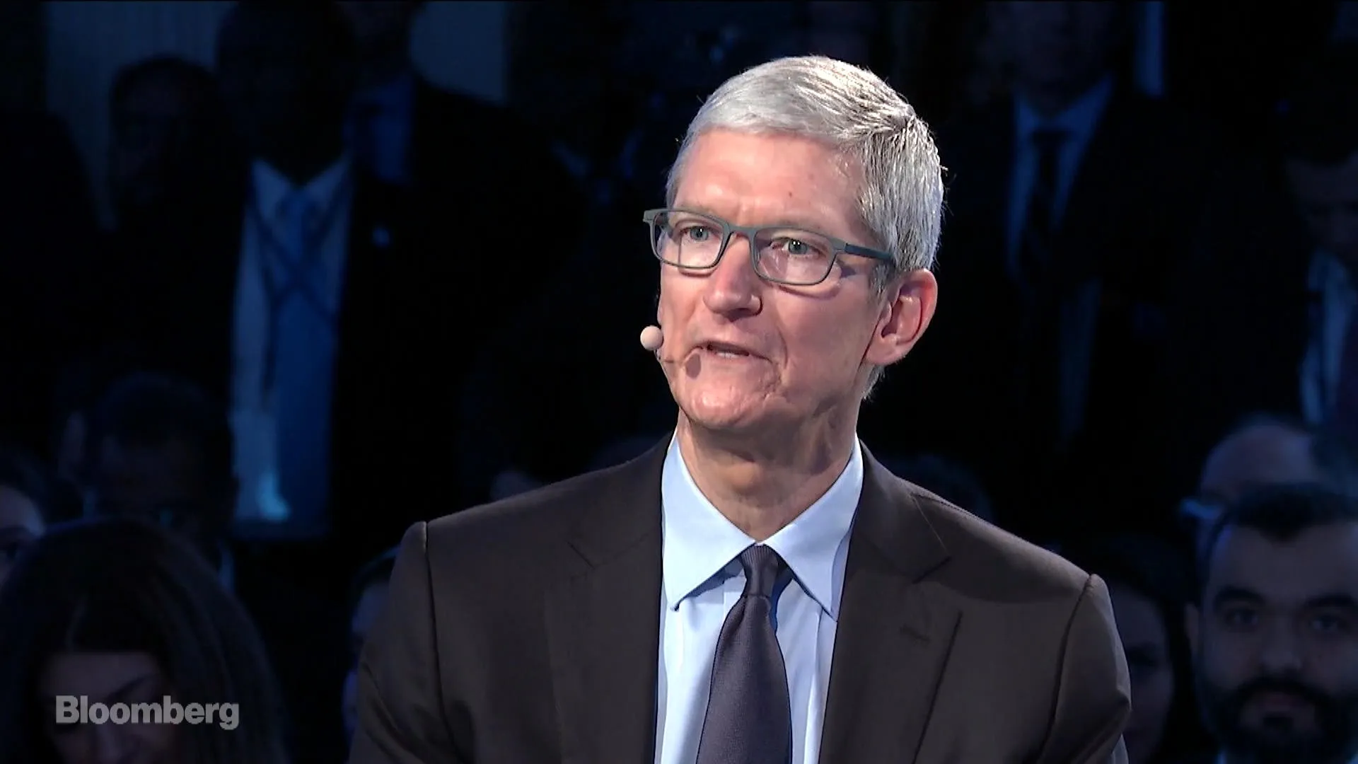 Watch Tim Cook Talks Global Leadership - Bloomberg