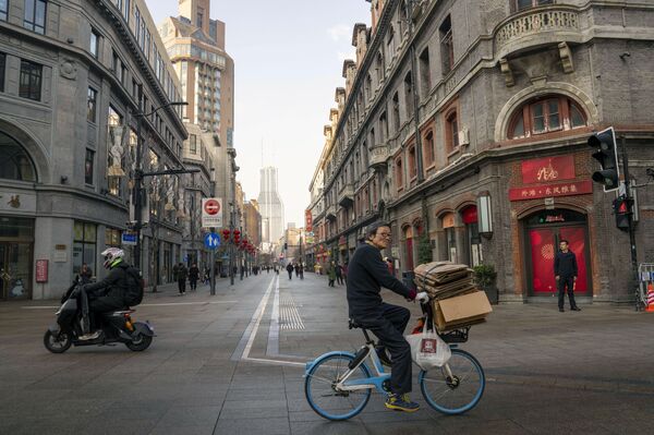 China Stocks Cap Best Winning Run Since 2020 as Rally Extends