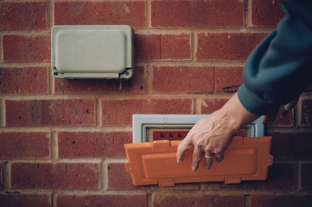 Special bricks with vents that seal automatically when water levels rise