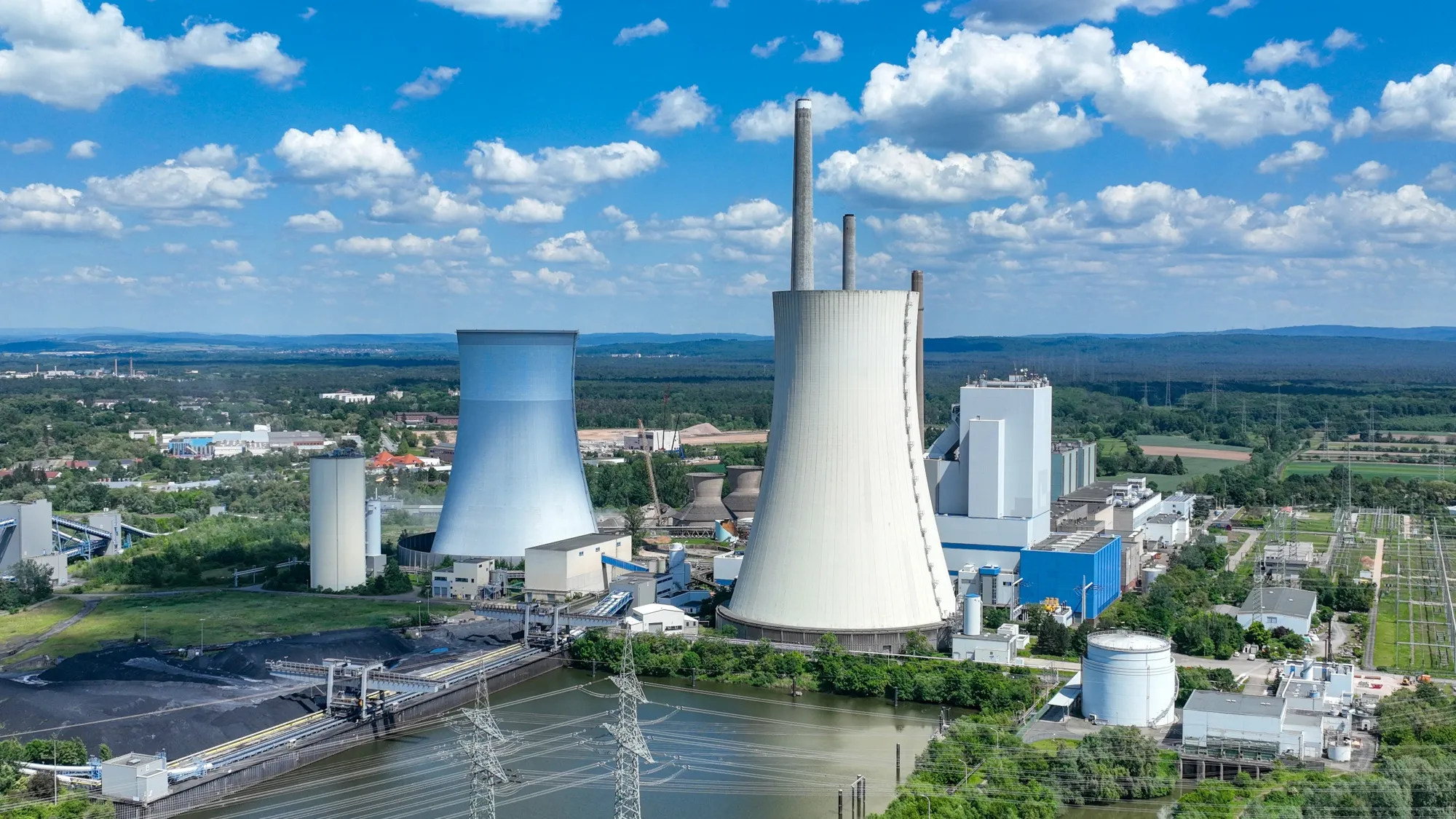 Uniper Returns to Strength as Berlin Prepares Exit