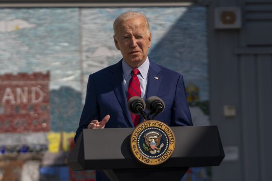 Biden Accuses ‘Cavalier’ GOP Governors of Endangering Children