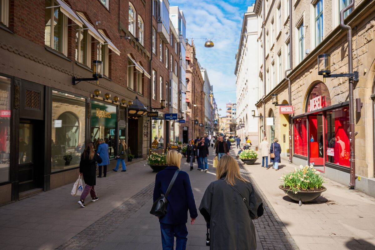 Sweden’s Subdued Inflation Gives Riksbank Rate Hike Reprieve