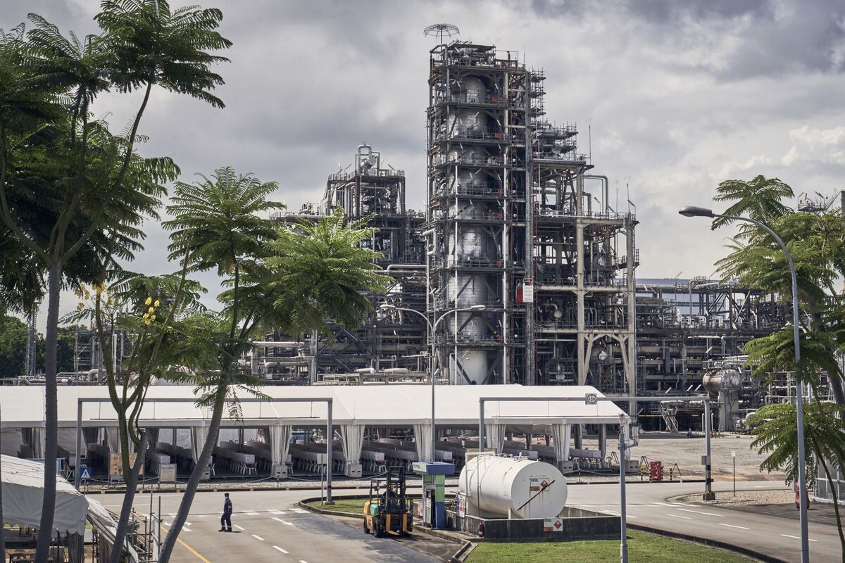 Neste Bets on Global Green Fuel Future With Bigger Asian Plant - Bloomberg