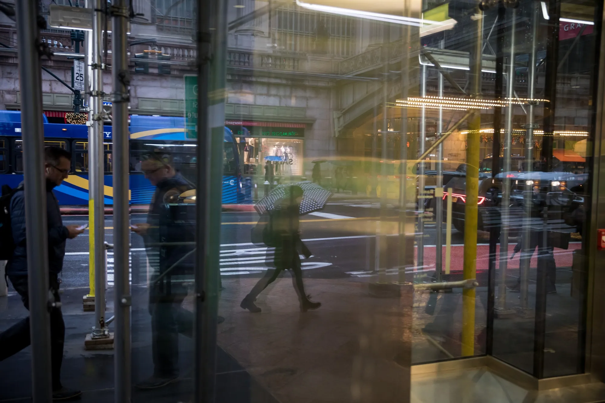 Manhattan As U.S. Stocks Slump On Mideast Flare-Up