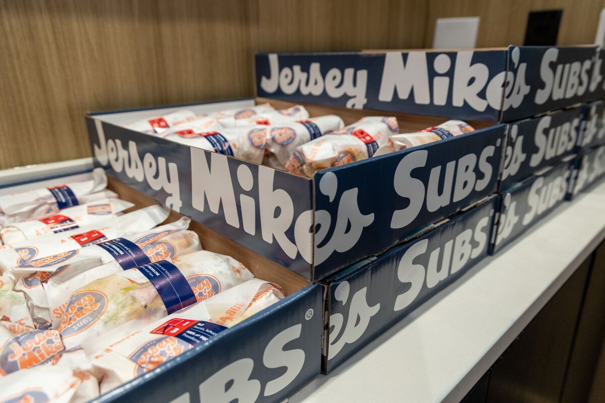 Blackstone-Backed Jersey Mike’s Files for IPO as Listings Jump