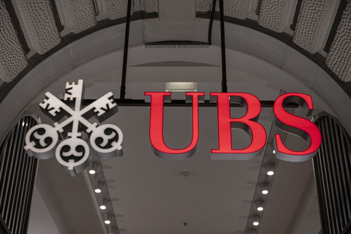 UBS Approved to Sell 36% Stake in Credit Suisse China Venture