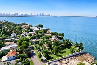 Witkoff Sells Lot on Posh Stretch of Miami Beach at 200% Markup