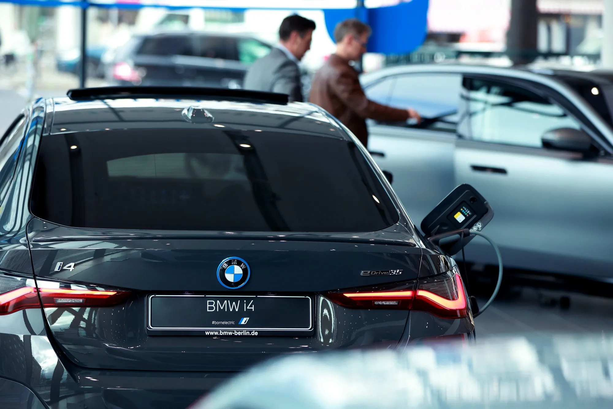 BMW Sees Strong Europe Electric Car Demand, Starts i5 Production ...
