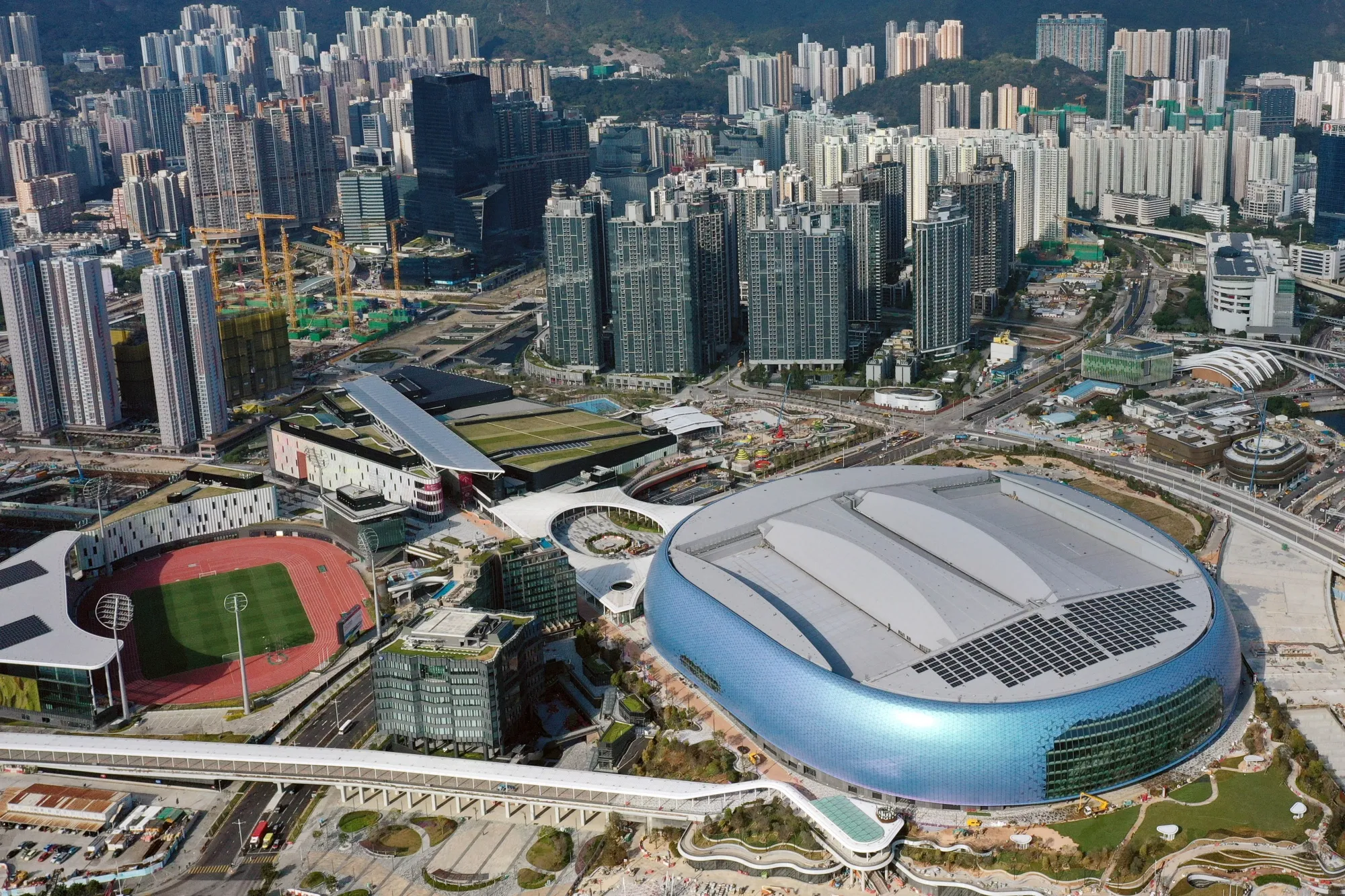 If you’re in Kai Tak and seeking fancier fare than what’s at the food court, the Dorsett Kai Tak Hotel, bottom center, next to the sports park is an option.