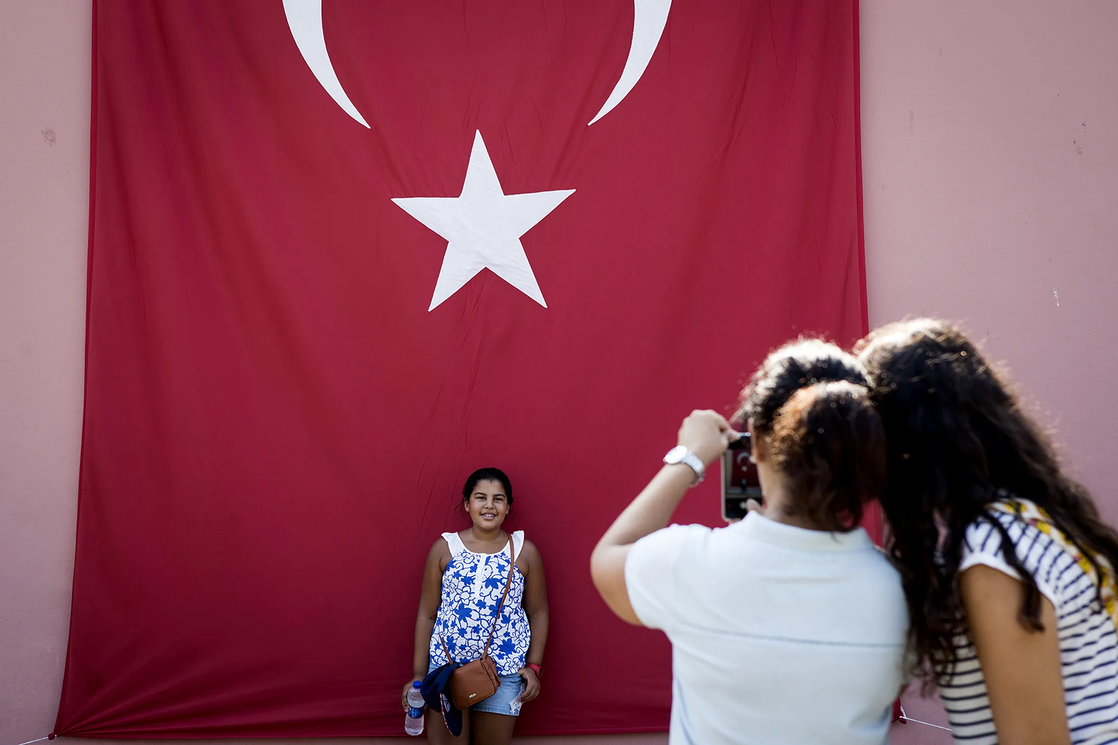 Tourists pose for photographs in&nbsp;Istanbul
