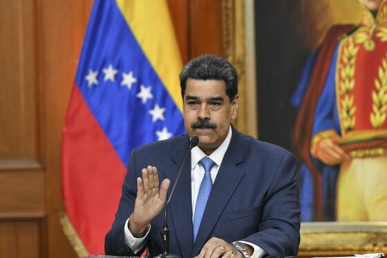 Maduro Orders Court Takeover of Opposition Parties Ahead of Vote