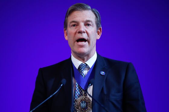 Bailey Says EU’s Brexit Finance Access Demands Are Unrealistic