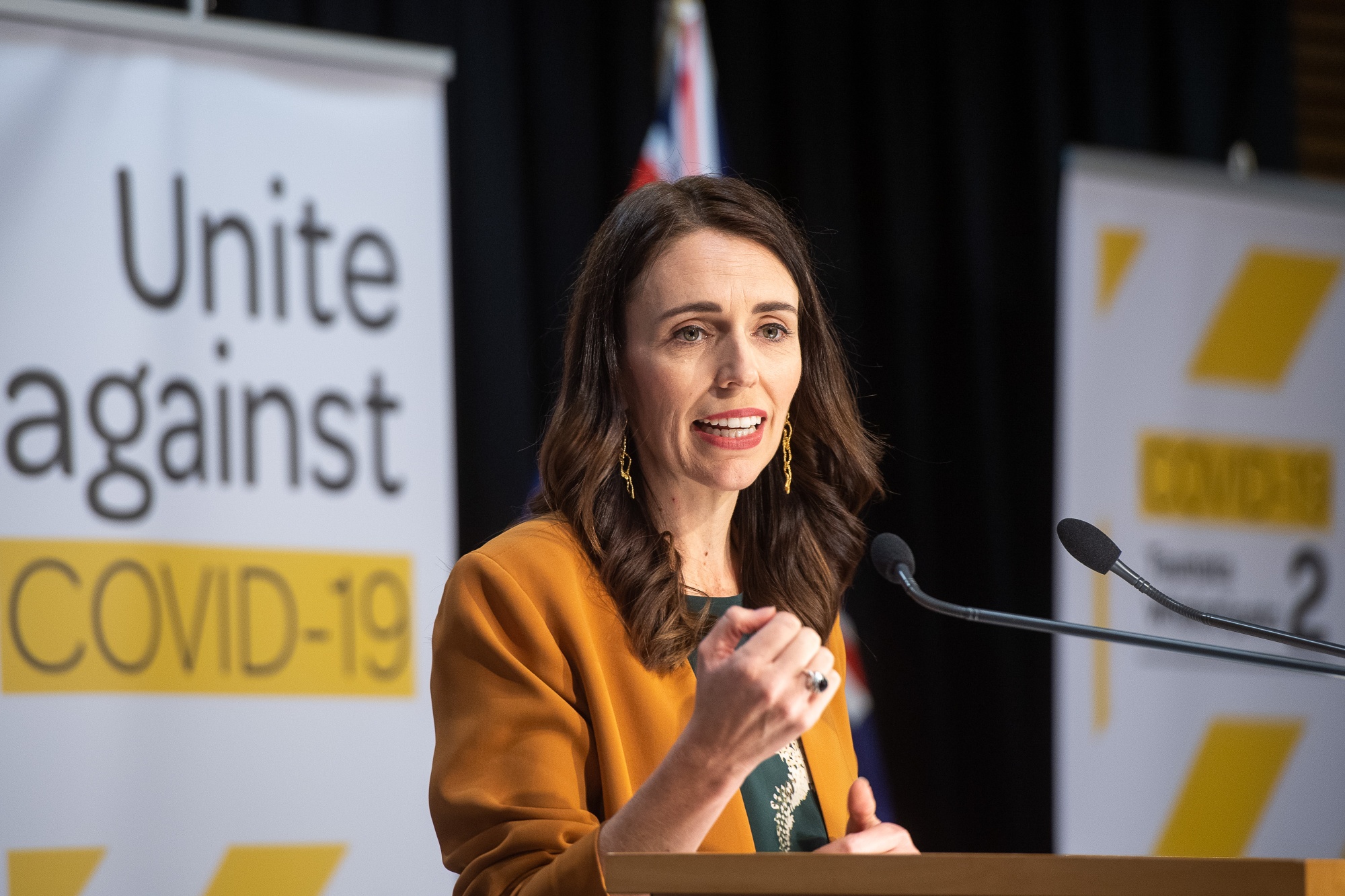 Jacinda Ardern and her government soar in popularity during coronavirus  crisis, Jacinda Ardern