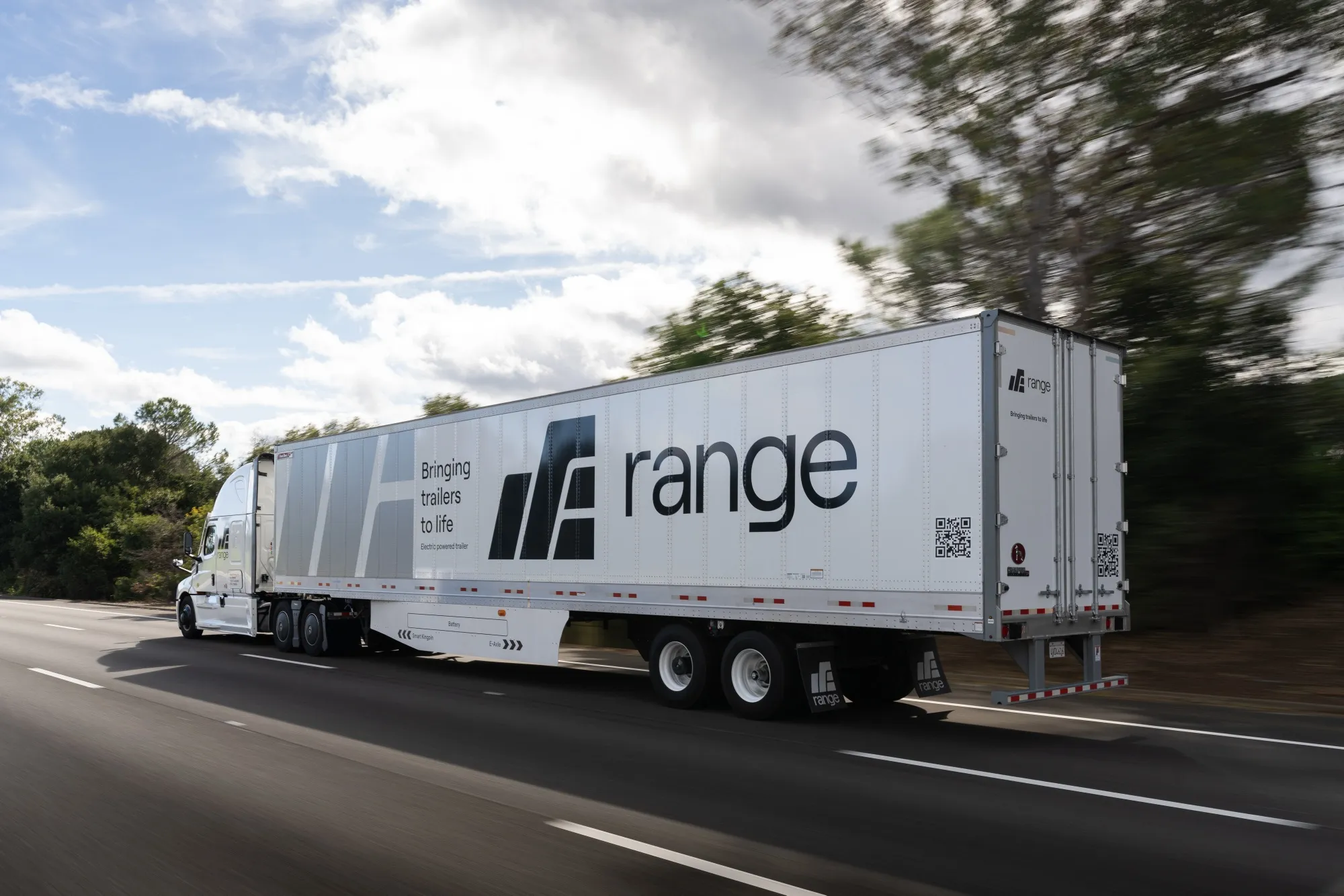 The California-based company manufactures trailers with batteries and an electric motor.