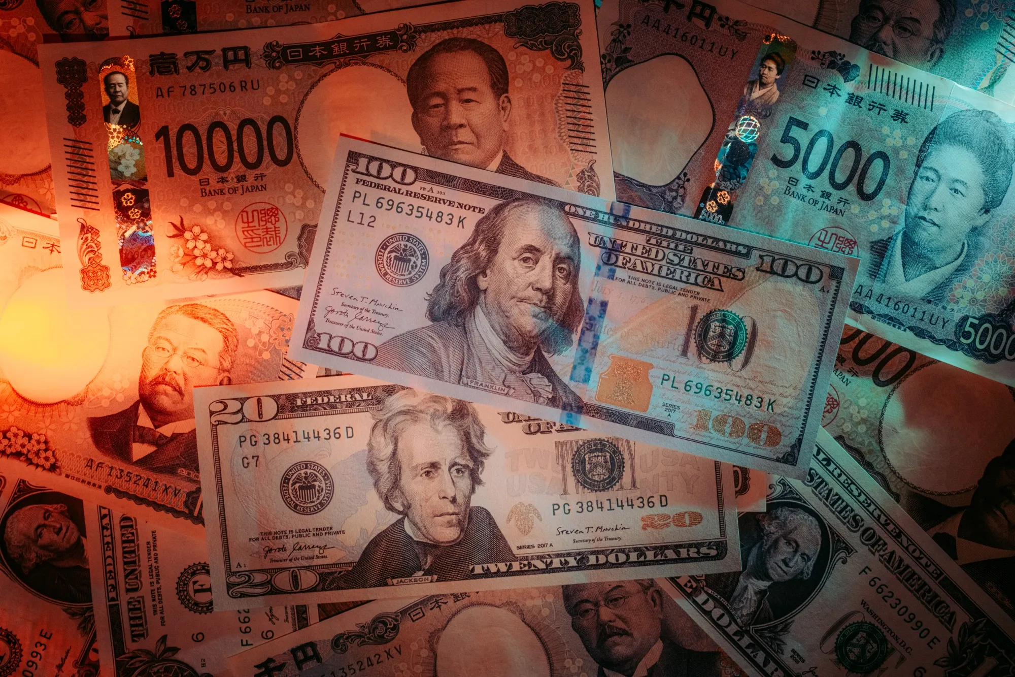 円が約40年ぶり162円台に下落、円買い介入リスク一段と高まる - Bloomberg