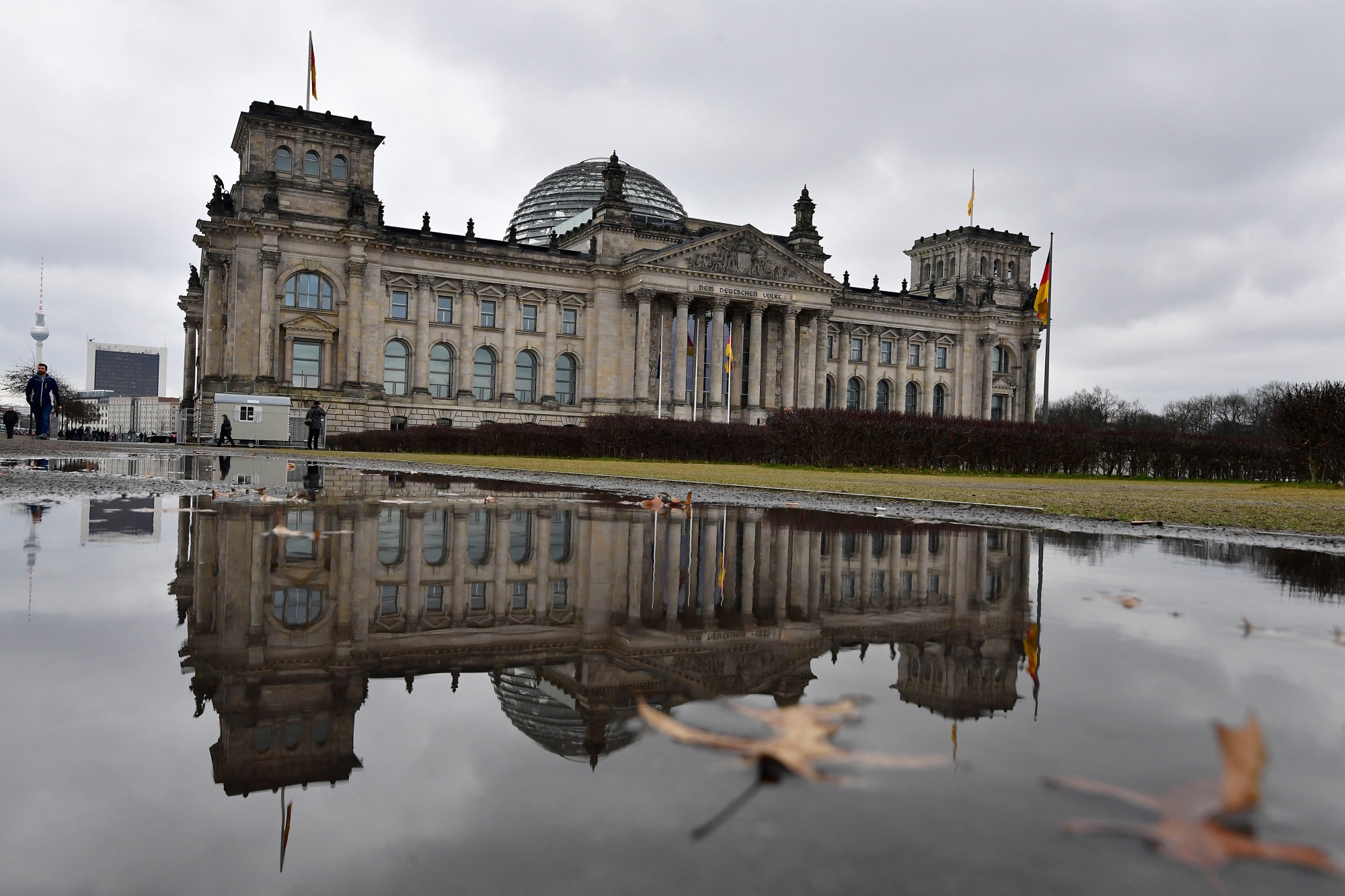 Germany\'s Climate Fund Faces Shortfall, Putting Green-Energy Projects in  Limbo - Bloomberg