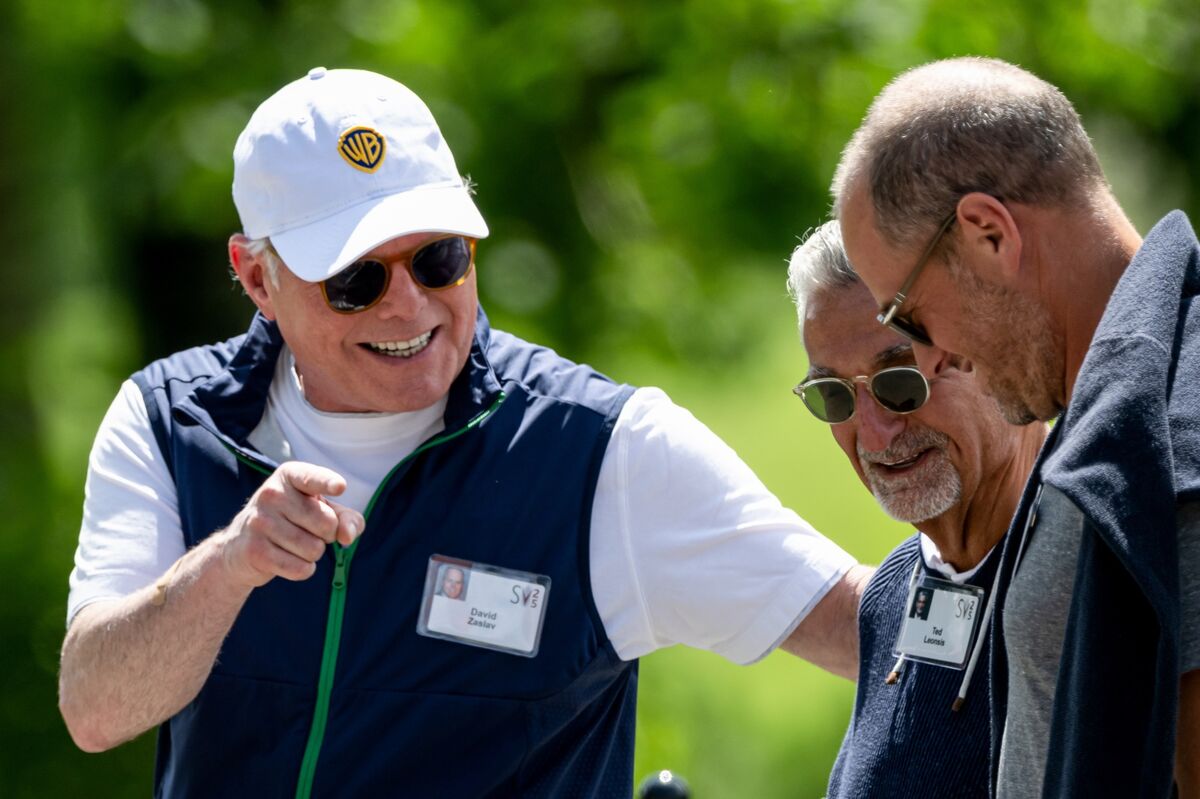 Warner Bros. Discovery Sale Pits Billionaires Against Each Other