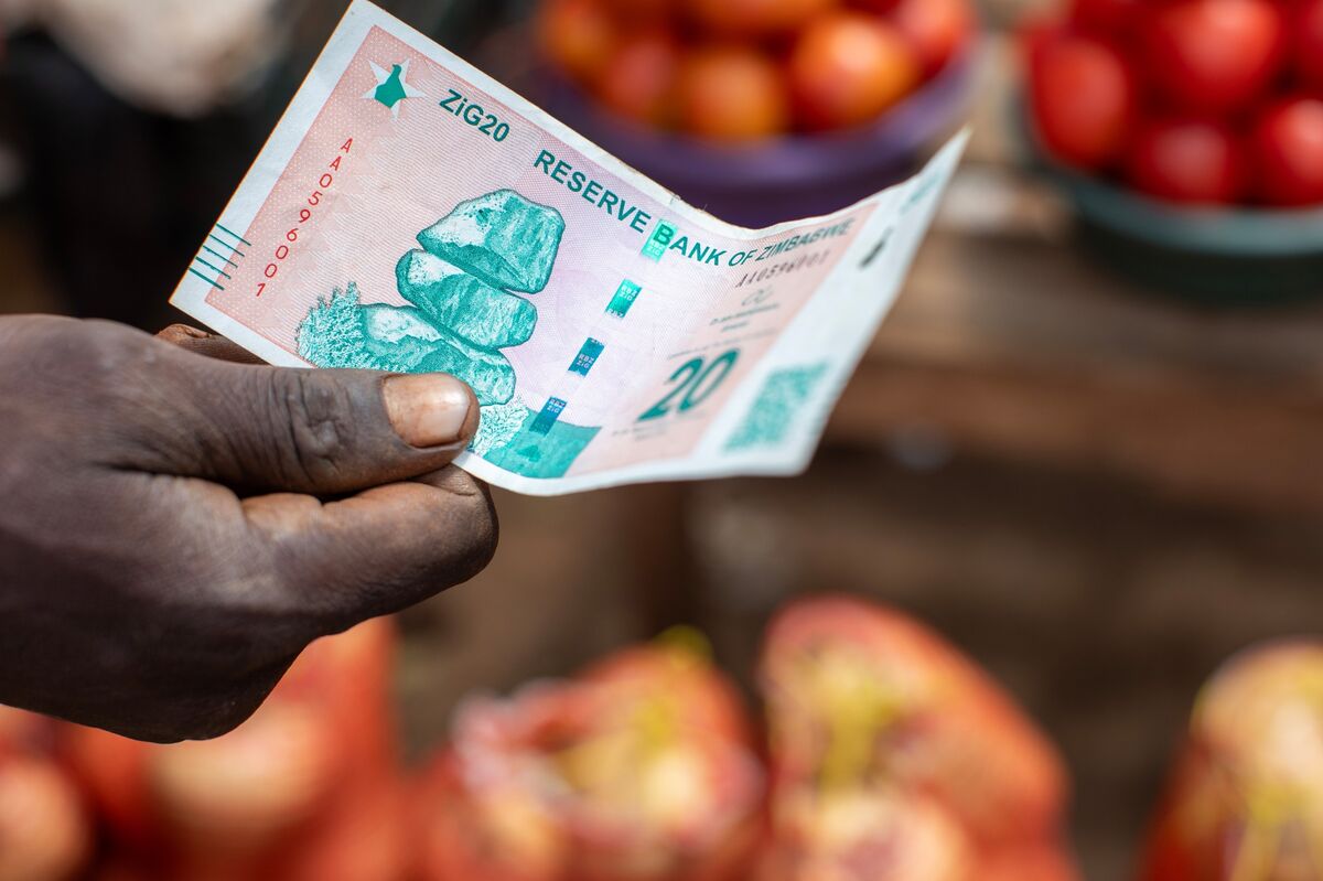 ⚫️ BLOOMBERG: L'oro sostiene la valuta dello Zimbabwe: riduzione del calo rispetto al dollaro grazie alle riserve estere
