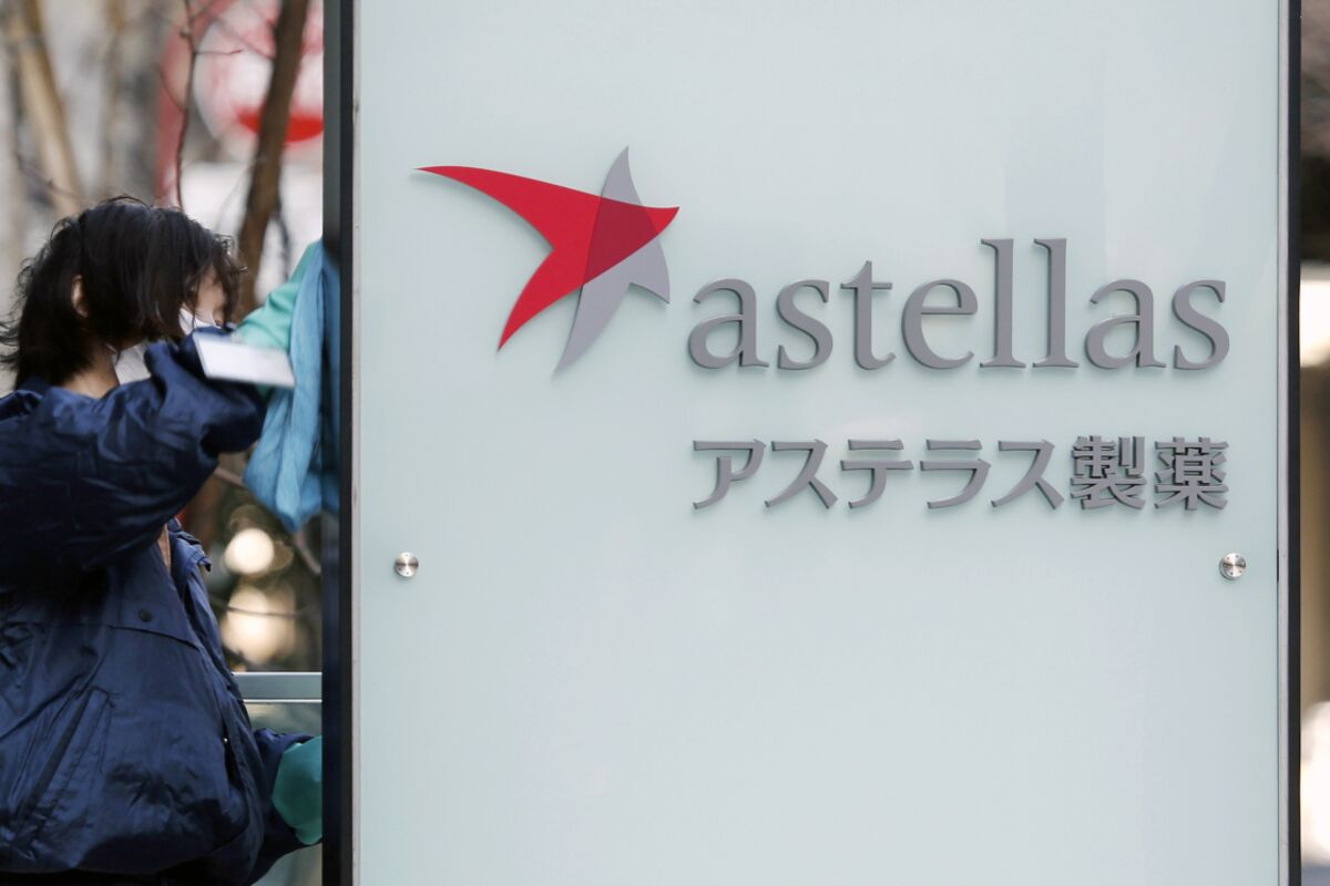 bloomberg.com - Jason Gale - Astellas Bets Up to $1.3 Billion on Cancer Drug Yet to Enter Human Trials